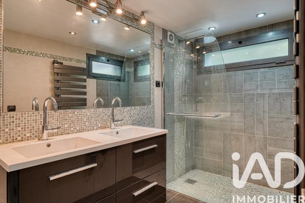 Maison à vendre 10 pièces 266 m² Villennes-sur-Seine