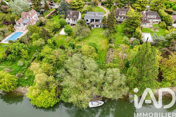 Maison à vendre 10 pièces 266 m² Villennes-sur-Seine