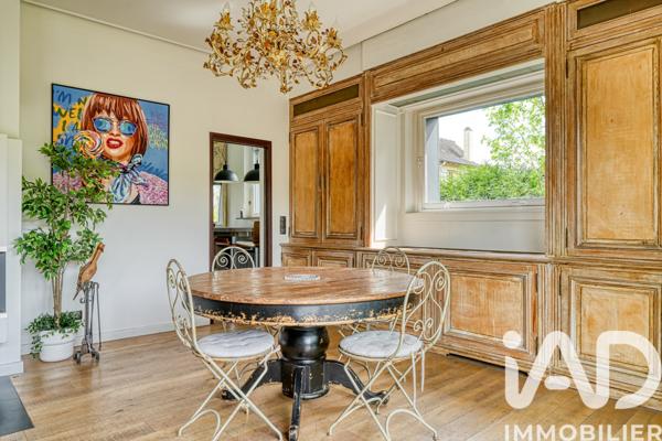 Maison à vendre 10 pièces 266 m² Villennes-sur-Seine