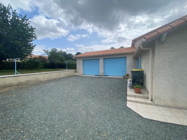 Maison  5 pièce(s)  3 chambre(s)  145 m²