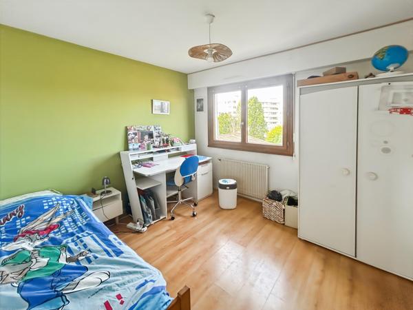 T4 avec garage, cave et balcon à Caudéran