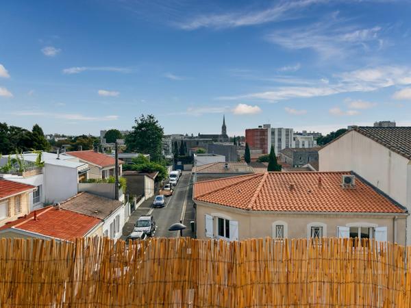 T4 avec garage, cave et balcon à Caudéran