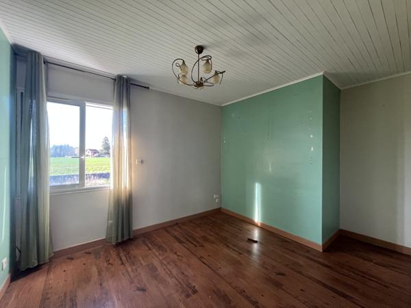 Hières-sur-Amby (38118) HIERES SUR AMBY - MAISON 60 m² AVEC 2 CHAMBRES, CAVE ET GARAGE SUR TERRAIN NON CONSTRUCTIBLE