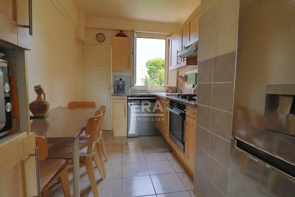 Appartement Marseille 4 pièce(s) 62.88 m2 - LUMINEUX EXPO SUD TRAVERSANT FORT POTENTIEL BALCON CAVE  ROMAIN ROLLAND ST TRONCCALME