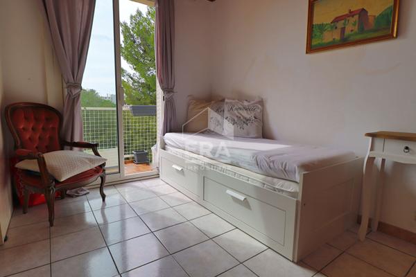 Appartement Marseille 4 pièce(s) 62.88 m2 - LUMINEUX EXPO SUD TRAVERSANT FORT POTENTIEL BALCON CAVE  ROMAIN ROLLAND ST TRONCCALME