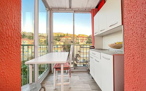 Appartement à vendre    2 pièces • 45 m2 Nice