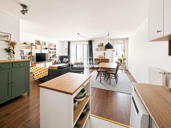 Appartement 4 pièces – 80 m² environ à Saint-Jacques-de-la-Lande (ref : 40643)