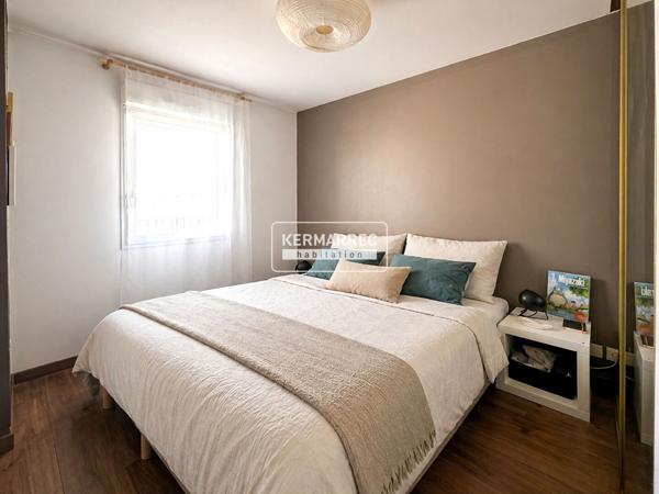 Appartement 4 pièces – 80 m² environ à Saint-Jacques-de-la-Lande (ref : 40643)