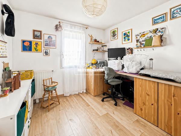 Appartement 4 pièces – 80 m² environ à Saint-Jacques-de-la-Lande (ref : 40643)