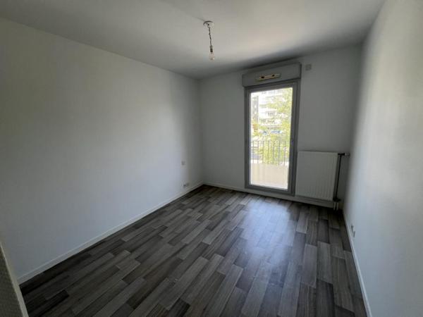 Appartement T3 à louer - 57 m² (réf : 514611)