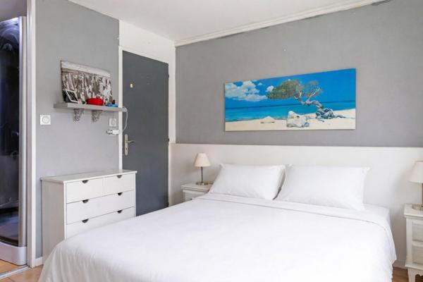 Local d’activité avec logement de fonction – Accès autoroute immédiat