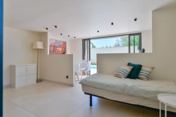 Exclusivité ! Limonest - Maison de 290 m2 env. 4 chambres - Piscine - Garage double - Terrain de 815m2