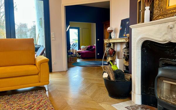 Maison à vendre    7 pièces • 227,57 m2 Bourg-en-Bresse