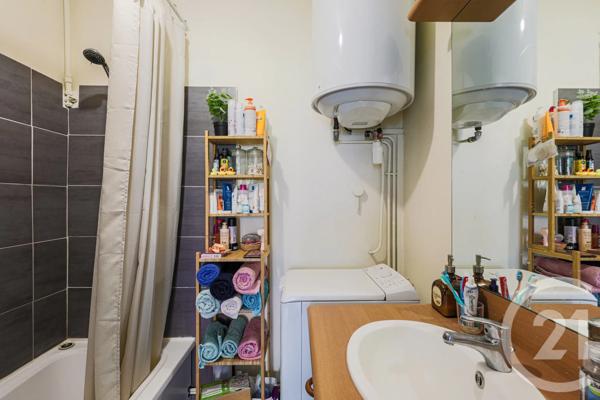 Appartement T2 à vendre  2 pièces - 58,79 m 2   GRENOBLE  - 38