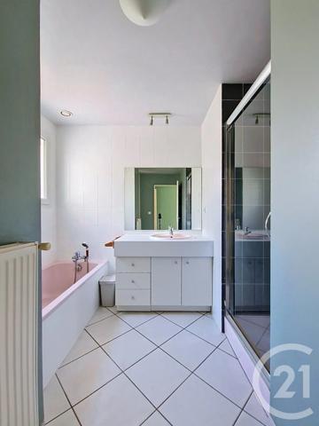 Maison à vendre  6 pièces - 162,83 m 2   CEYRAT  - 63
