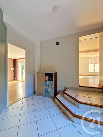 Maison à vendre  6 pièces - 162,83 m 2   CEYRAT  - 63