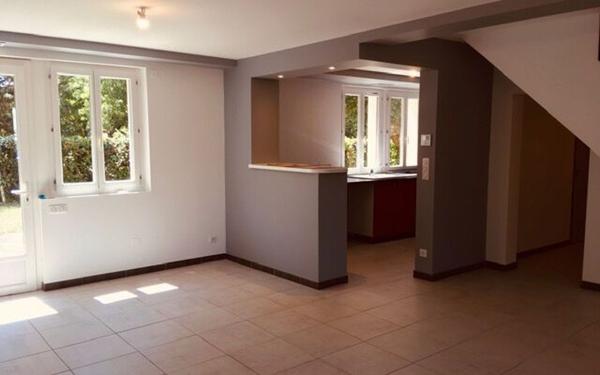 Maison à louer    4 pièces •  Vergt