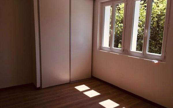 Maison à louer    4 pièces •  Vergt