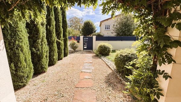 MARSSAC, GRANDE MAISON DE 170M2 AVEC PISCINE