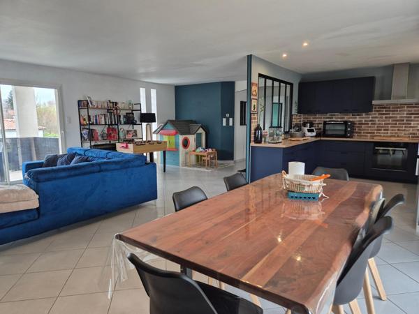 MARSSAC, GRANDE MAISON DE 170M2 AVEC PISCINE