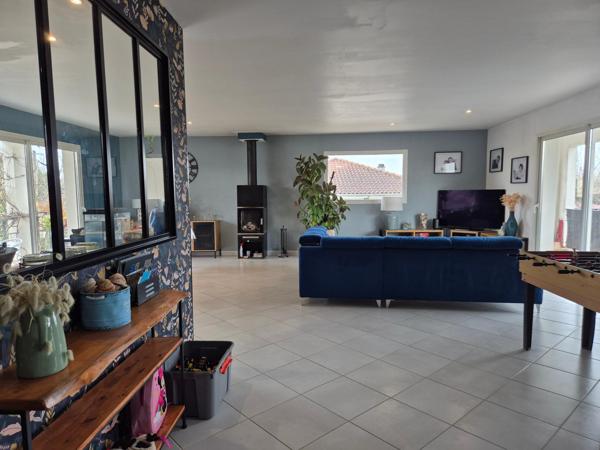 MARSSAC, GRANDE MAISON DE 170M2 AVEC PISCINE