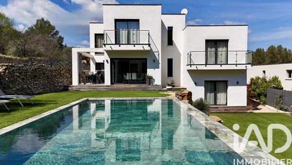 Maison à vendre 6 pièces 177 m² Solliès-Toucas