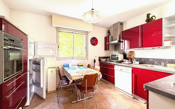 Appartement à vendre    3 pièces • 78 m2 Billère
