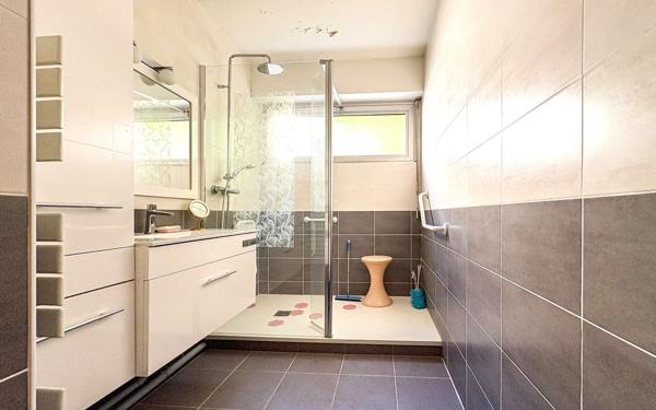 Appartement à vendre    3 pièces • 78 m2 Billère