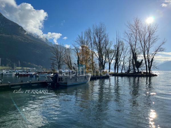 Dpt Haute Savoie (74), à vendre ANNECY centre, appartement T3 traversant de 86 m²