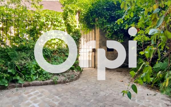 Maison à vendre    5 pièces • 210,77 m2 Senlis