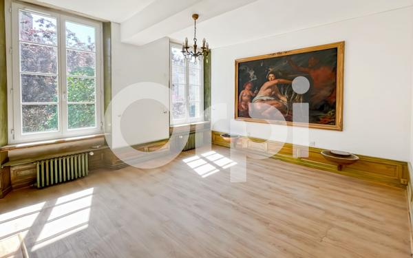 Maison à vendre    5 pièces • 210,77 m2 Senlis