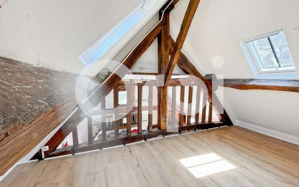 Maison à vendre    5 pièces • 210,77 m2 Senlis