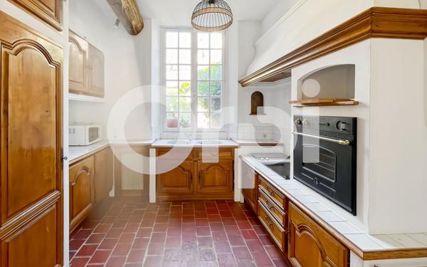 Maison à vendre    5 pièces • 210,77 m2 Senlis