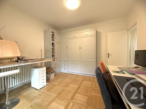 Appartement F5 à vendre  5 pièces - 122,83 m2 LE MESNIL LE ROI - 78