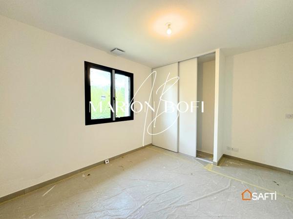 Maison 5 pièces de 112 m2 sur 520m2 de terrain avec piscine