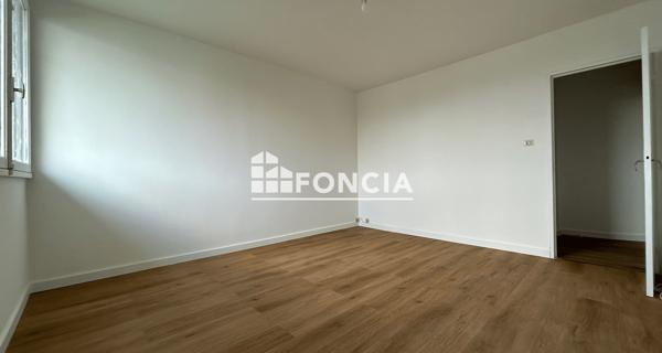 À vendre Studio 31.53 m² - Montauban 82000