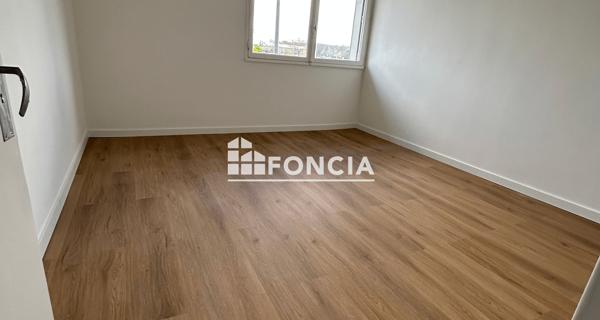 À vendre Studio 31.53 m² - Montauban 82000