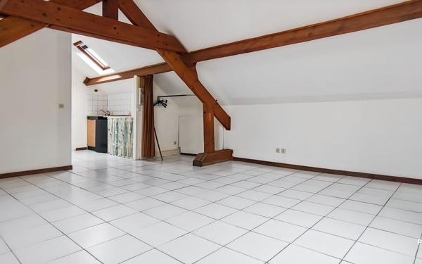Appartement à louer    1 pièce • 25,73 m2 Pont-Sainte-Maxence