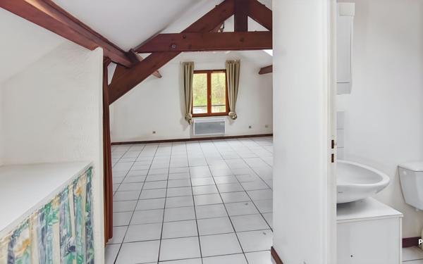 Appartement à louer    1 pièce • 25,73 m2 Pont-Sainte-Maxence