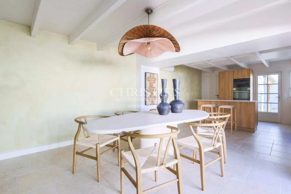 Maison de village rénovée vendue meublée