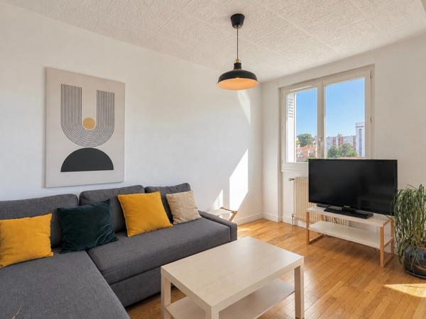 VILLEFRANCHE SUR SAONE (69400) : Appartement T3 de 70,89 m² avec balcon, cave et belle luminosité