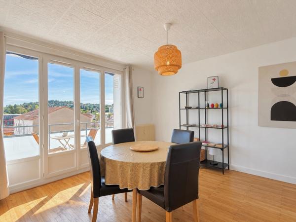 VILLEFRANCHE SUR SAONE (69400) : Appartement T3 de 70,89 m² avec balcon, cave et belle luminosité