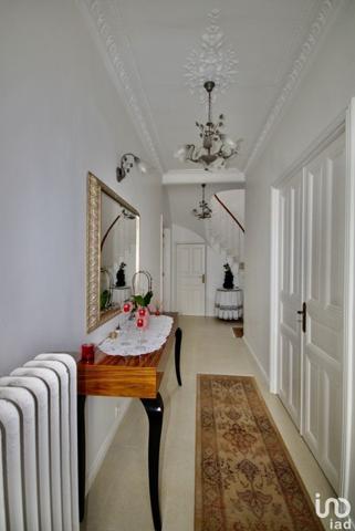 Maison 8 pièces de 240 m² à Montmagny (95360)