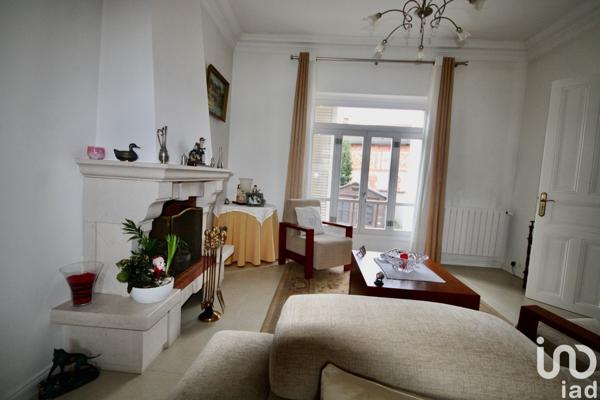 Maison 8 pièces de 240 m² à Montmagny (95360)