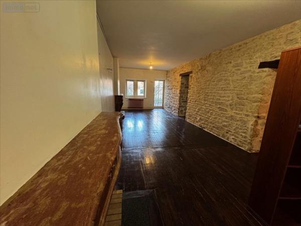 Maison de ville à louer à Dole dans le Jura (39100), ref : 39033-1090387