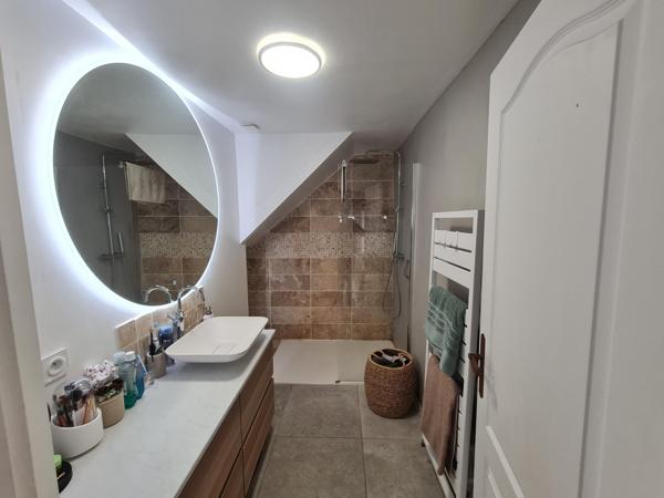 Belle maison de Ville rénovée en hyper centre de Saint Rambert