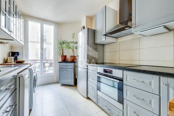 Appartement Paris 3 pièce(s) 80 m2