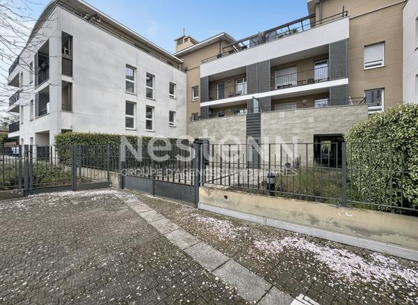 EXCLUSIVITE - VENTE ANTONY - APPARTEMENT 3 PIECES DE 66.07M2 - BALCONS - PARKING
