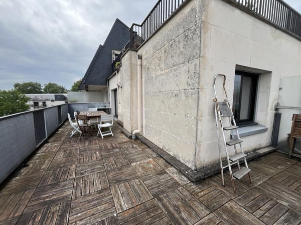Appartement à louer 770 € CC Tours 2 p 35 m² DPE F