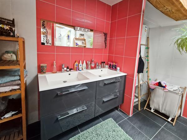 Maison avec beaux volumes 181 m2 habitables